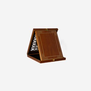 Retablo con estuche en madera